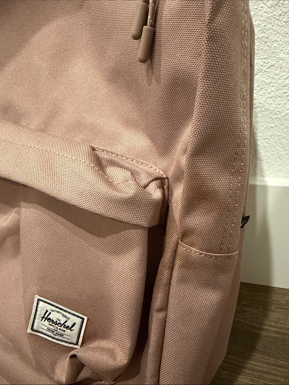 Herschel Supply Company Classic Backpack in Mauve Pink - Picture 4 of 5